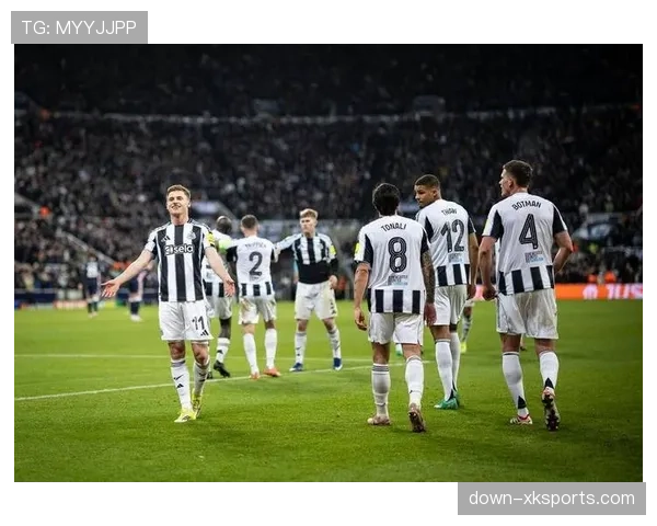 皇马已敲定18岁西班牙前锋弗兰-圣马里亚转会，球员下赛季加盟